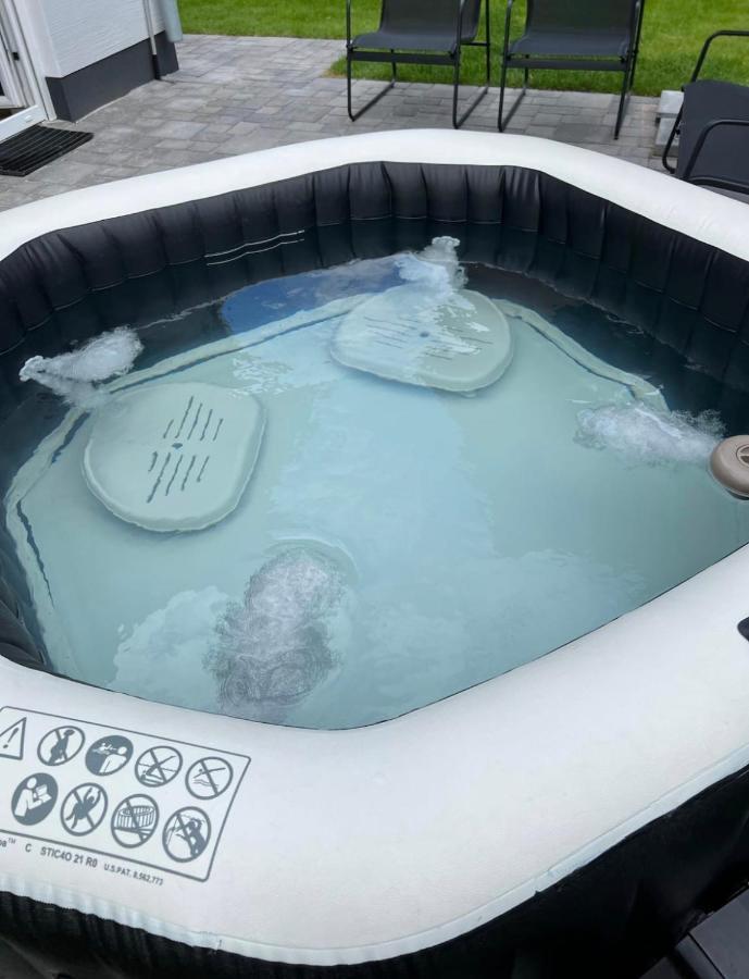 Haushaelfte Mit Garten, Kamin, Grill & Whirlpool Naehe Ber Berlim Exterior foto