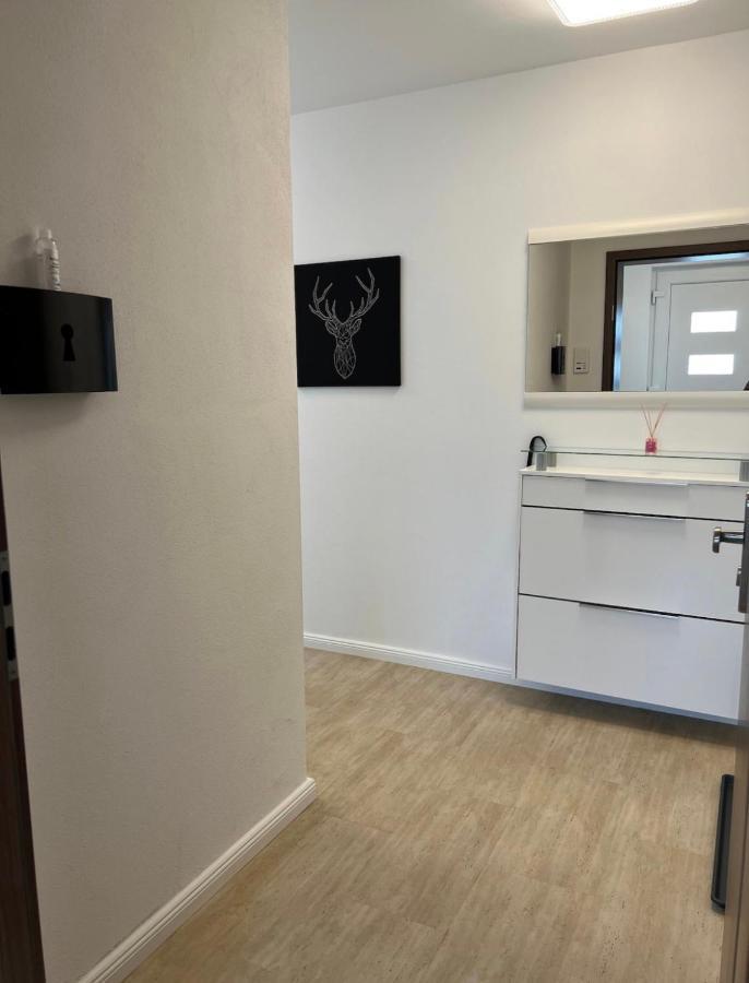 Haushaelfte Mit Garten, Kamin, Grill & Whirlpool Naehe Ber Berlim Exterior foto