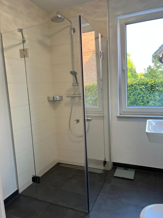 Haushaelfte Mit Garten, Kamin, Grill & Whirlpool Naehe Ber Berlim Exterior foto